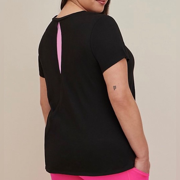 NWT-Torrid Plus 3X Performance Cotton Open Back Short Sleeve Active Tee - Picture 2 of 8
